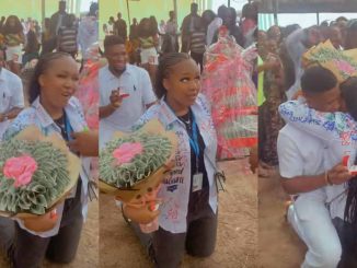 Heartwarming moment man proposes to girlfriend during her graduation