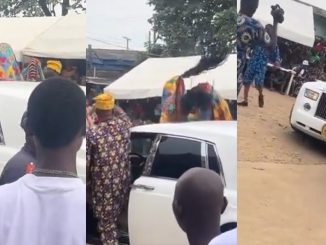 "Egun sef dey flex"- Shock!ng moment masquerade arrives at festival in a Rolls Royce (VIDEO)