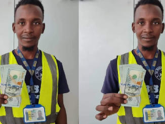 Netizens Praise the Actions Of An Airport Cleaner in Kano Who Returned The $10,000 He Found In A Plane.