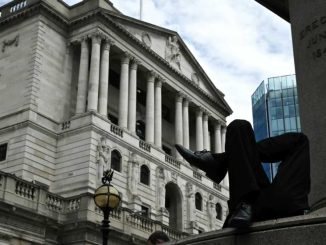 Bank of England freezes rate after jumbo US cut