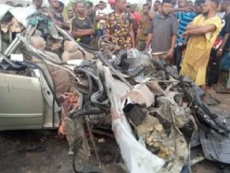 BREAKING: Many feared dead as vehicle crashes into Anambra market