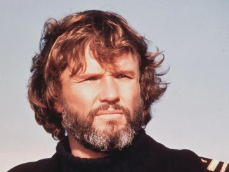 Iconic Country Singer, Actor Kris Kristofferson, Dies At 88