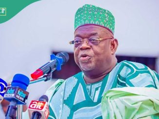Former Nigerian Governor Declares Death Penalty for Killers of Security Officers