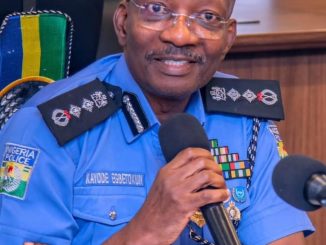 Opu-Nembe Hosts Night Of Laughter, Commends IGP, Others For Peaceful Celebration