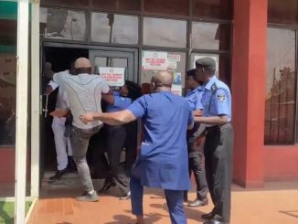 Commotion In PDP BoT Meeting As Fight Breaks Out