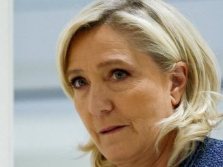 French Presidential Hopeful Le Pen Banned 5 Years From Politics