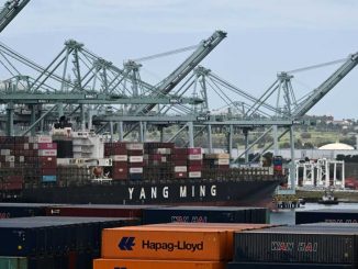US growth figure expected to make for tough reading for Trump