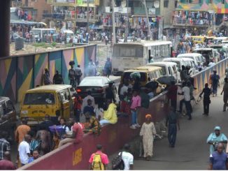 Traders, squatters defy Lagos government’s eviction order at Oja Oba underbridge