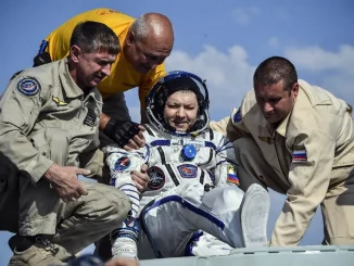 US, Russian astronauts return to earth after seven months in space