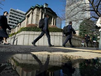 Tokyo stocks rise as BoJ holds rates steady