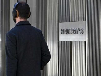US loses last triple-A credit rating as Moody's cuts on growing govt debt