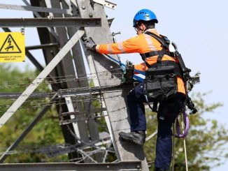 High-flying young electricians wire UK energy switch