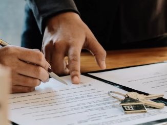 Man Shares How His Father Dǝalt With An Agent Trying To Ext0rt A Young Couple